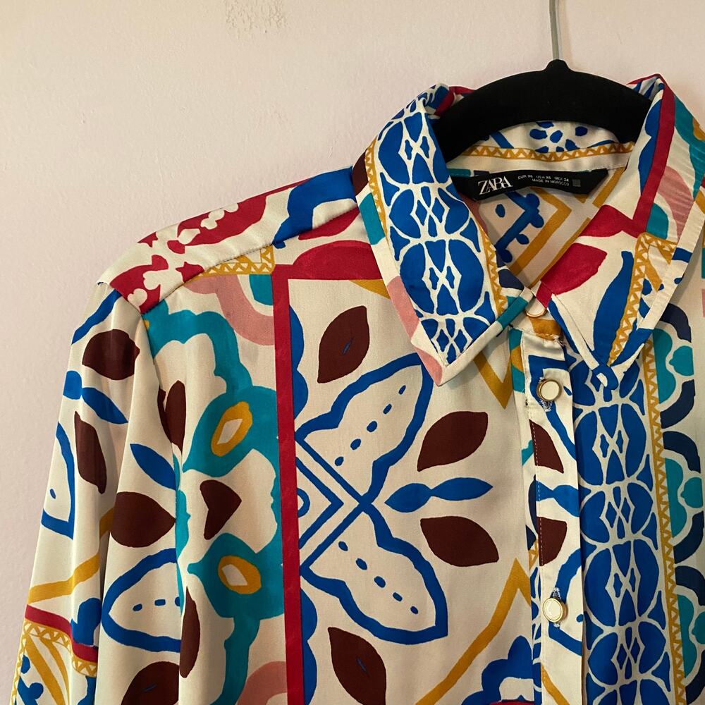 Zara Multicolor Abstract Western Button Down Blouse Silky Maximalist Women's XS - Picture 3 of 8